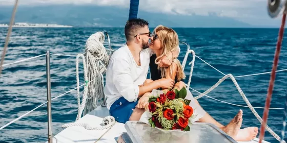 Прогулянка на яхті для закоханих