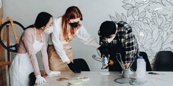 Живопис смолою