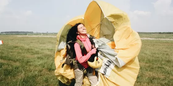 Стрибок з парашутом